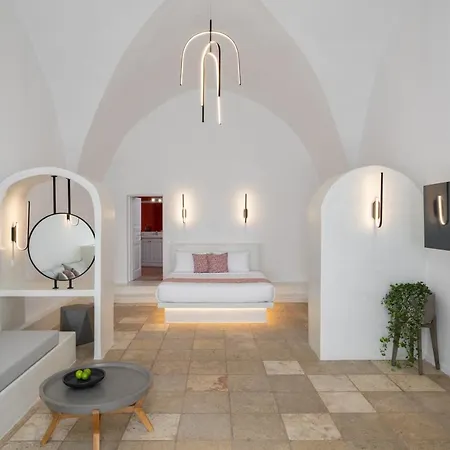 Asha Luxury Fira (Santorini)