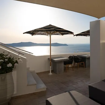 Asha Luxury Fira (Santorini)