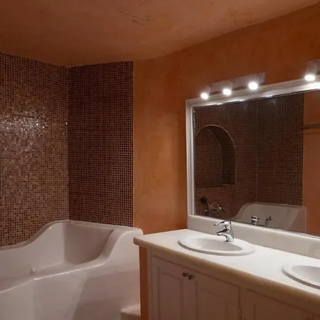 Asha Luxury Hotel 4*