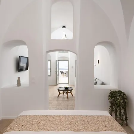 Asha Luxury Hotel Firá