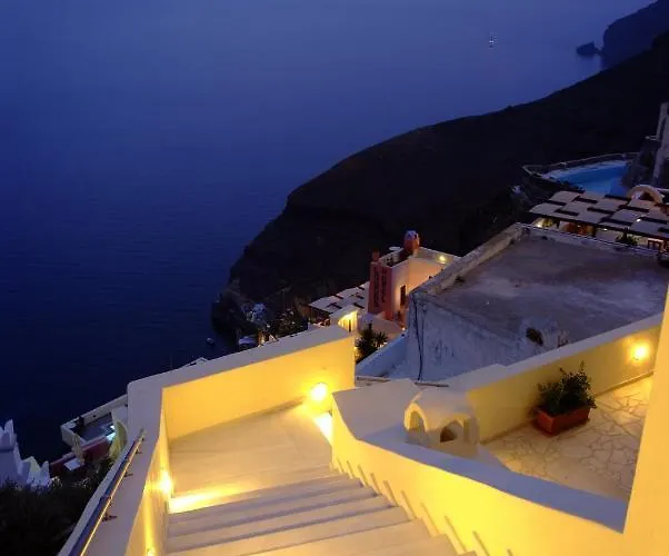 Hotel Asha Luxury Fira (Santorini)