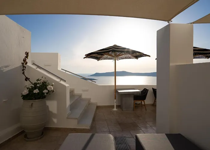 Asha Luxury Hotel Fira (Santorini)
