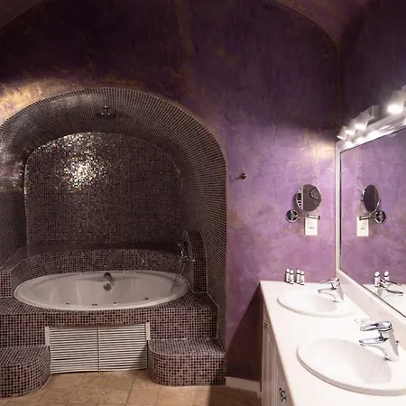 Asha Luxury Тира