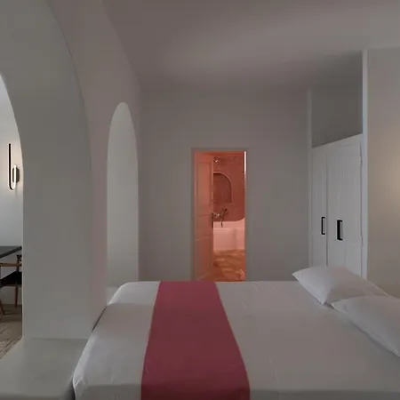 Asha Luxury 4* Fira (Santorini)